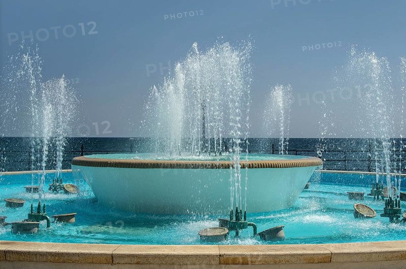 Fountain - water fountain