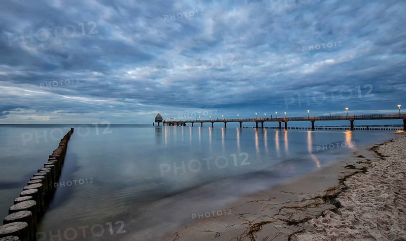 Zingst pier night shot