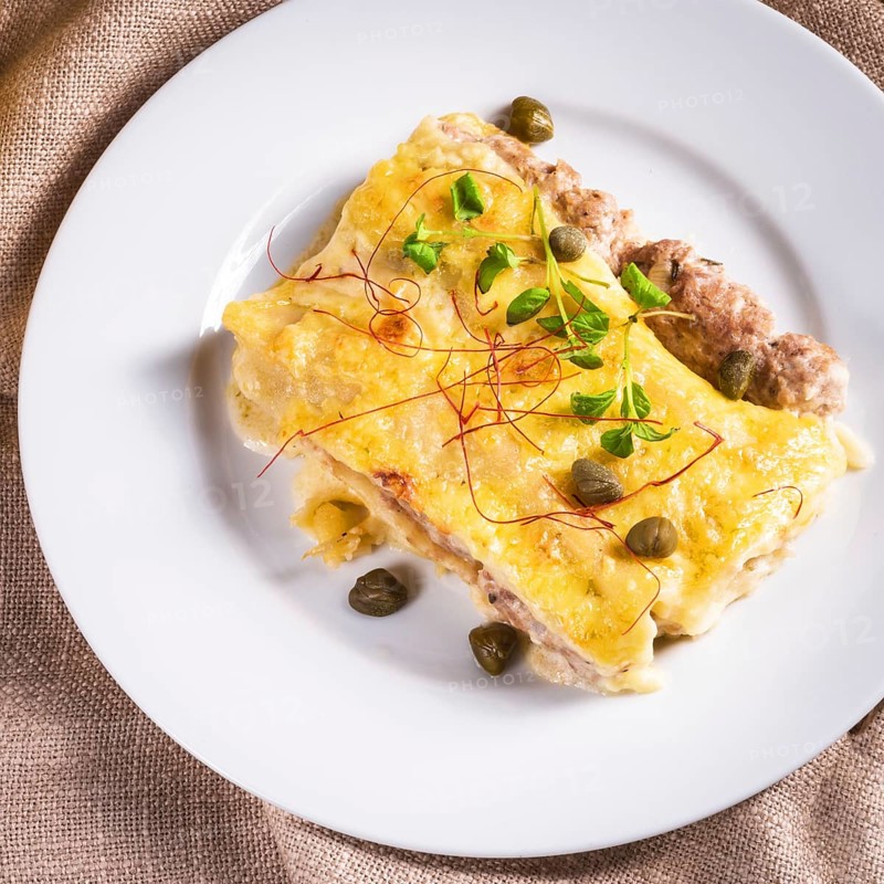 Cannelloni with mince filling and capers