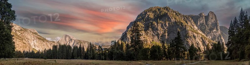 Sunset in the Yosemite Valley, Yosemite National Park, USA