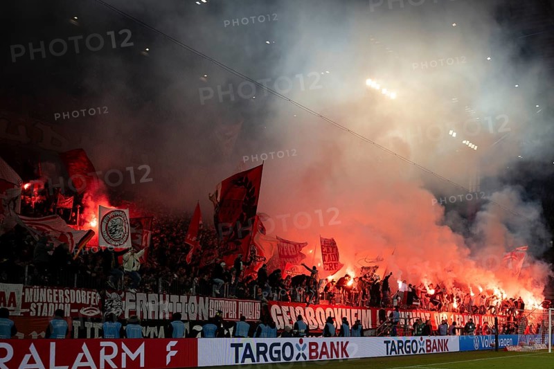 BEAUTIFUL SPORTS/ (DFL/DFB REGULATIONS PROHIBIT ANY USE OF PHOTOGRAPHS AS IMAGE SEQUENCES AND/OR QUASI-VIDEO) Cologne, RheinEnergieStadion, North Rhine-Westphalia, Pyro South Curve, DFB Cup 1.FC Köln, Hertha BSC on 04/12/2024 at RheinEnergieStadion in Cologne Germany
