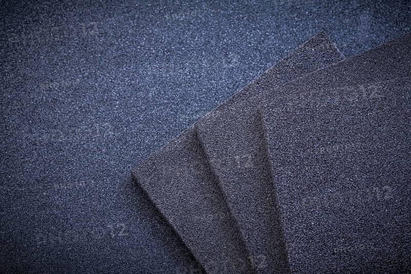 Sanding sponges on glass-paper abrasive tools