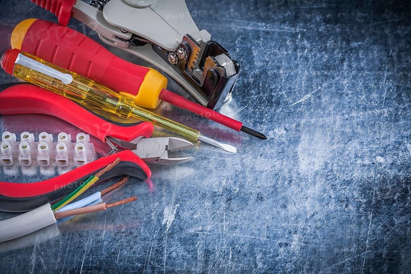 Wire strippers protection insulated screwdrivers block clamp nippers electric cables