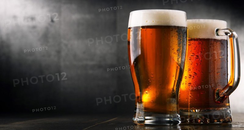 Composition with two glasses of beer