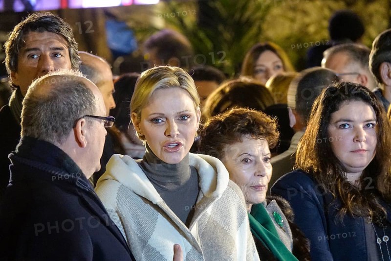Celebration in honour of the patron saint of the Principality of Monaco Sainte Devote in front of the chapel of the same name with Prince Albert II, Princess Charlene and the children Prince Jacques and Princess Gabriella of Monaco, Principality of Monaco, Mediterranean Sea