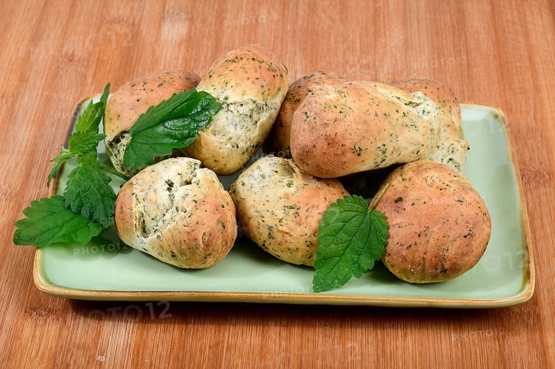 Rolls with nettles