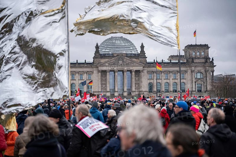 03/02/2024, Berlin, Germany, Europe, Brandmauer-Demonstration Mass protest against the right and for tolerance with 100, 000 registered participants on Platz der Republik in front of the Reichstag. Under the motto