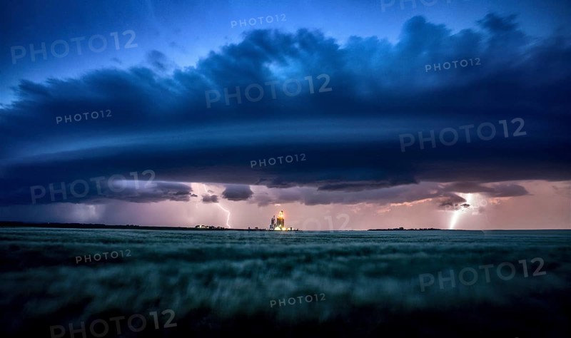 Lightning Storm Clouds Canada Saskatchewan Dramatic Summer