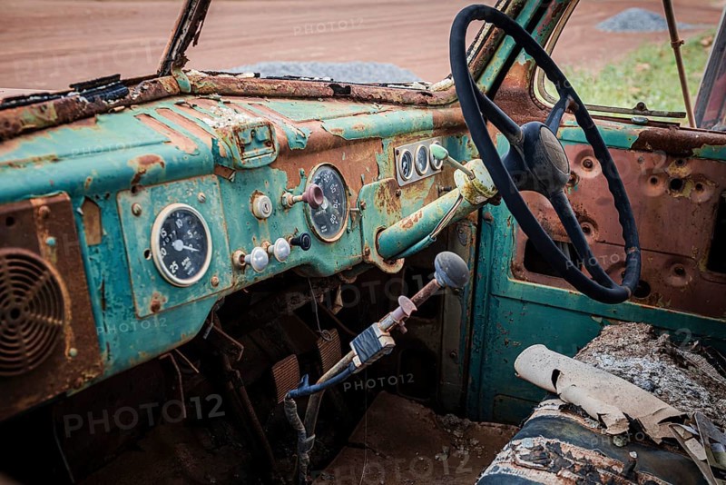 International 190, year of manufacture 1952, view inside the car, vintage car wreck, Mullewa, Western Australia, Australia