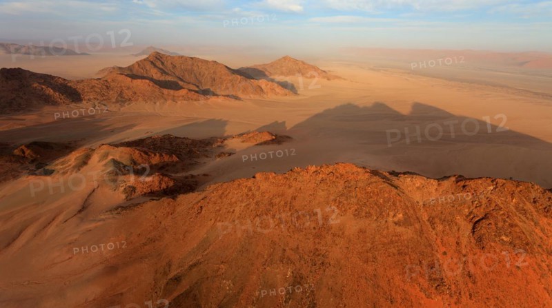 Hot air balloon ride over the Namib in the Namib-Naukluft National Park in Namibia