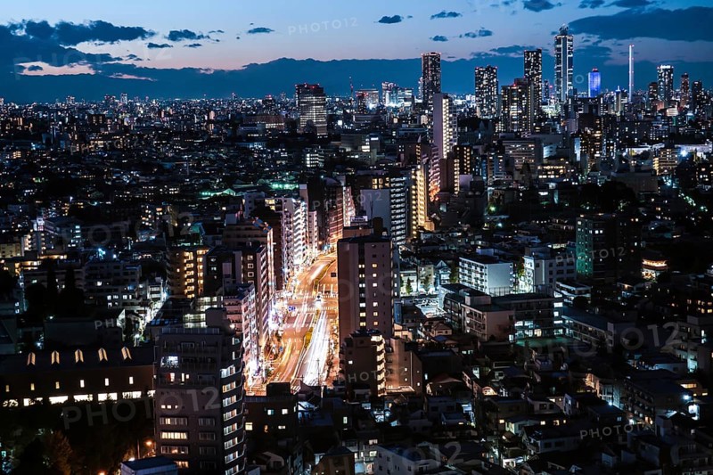 Sunset from the Bunkyo Civic Center (Ikebukuro). Shooting Location: Tokyo metropolitan area