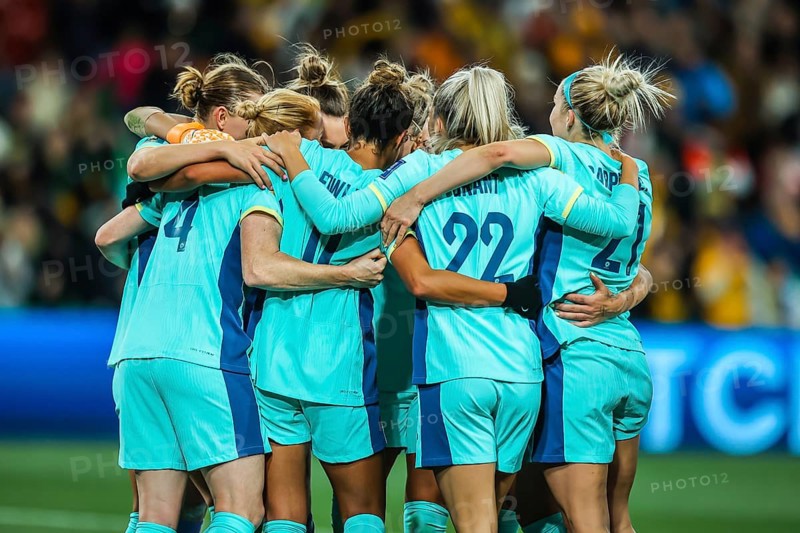 MELBOURNE, AUSTRALIA, JULY 31: Australia players celebrate beating Canada at the FIFA Women's World Cup Australia New Zealand 2023 at Melbourne Rectangular Stadium on July 31, 2023