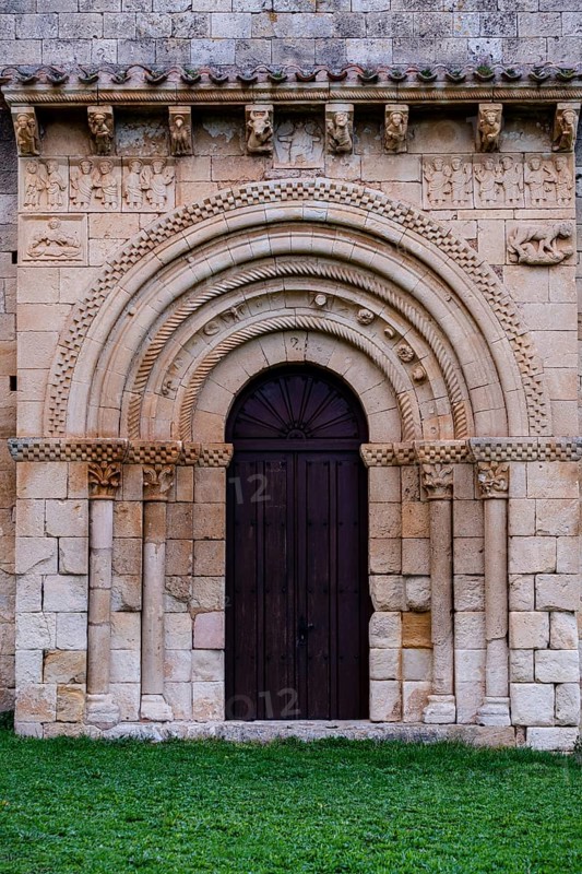 Hermitage of San Pedro de Tejada, western doorway, Romanesque hermitage, Puente-Arenas, the Merindad de Valdivielso, Burgos, Spain