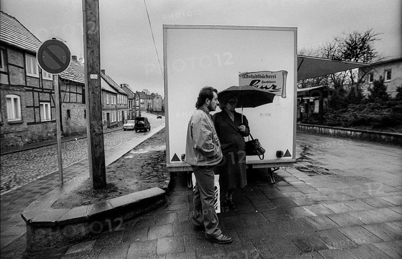 Germany, Sternberg, 12.01.1992, Bakery van in Sternberg / Mecklenburg