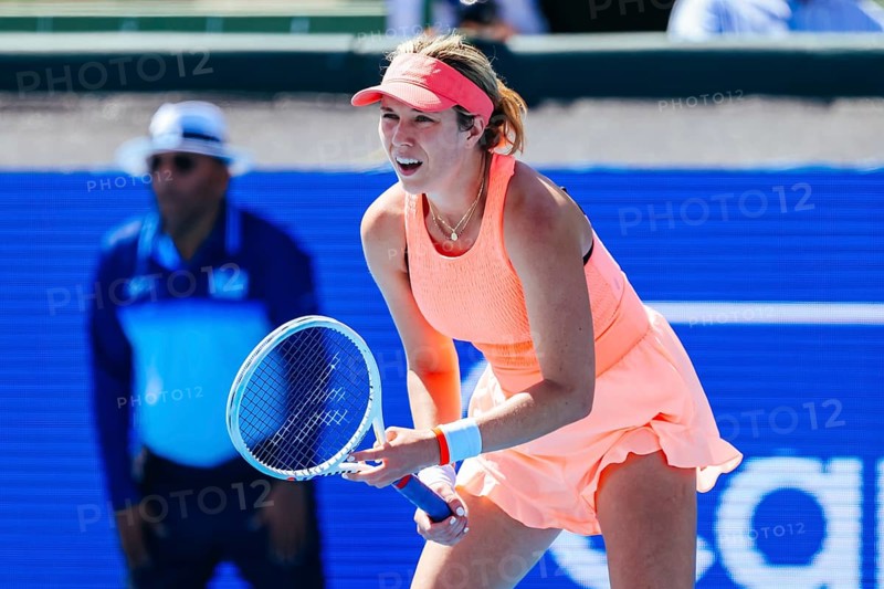 MELBOURNE, AUSTRALIA, JANUARY 12: Danielle Collins plays Mirra Andreeva of Russia during day three of the 2024 Kooyong Classic at Kooyong on January 12, 2024 in Melbourne, Australia