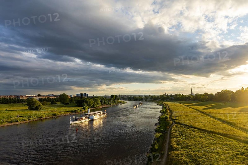 Riverboat shuffle at the Dixiland Festival with the steamboats of the Saxon Steamship Company on the Elbe. Paddle steamer Leipzig, Dresden, Saxony, Germany