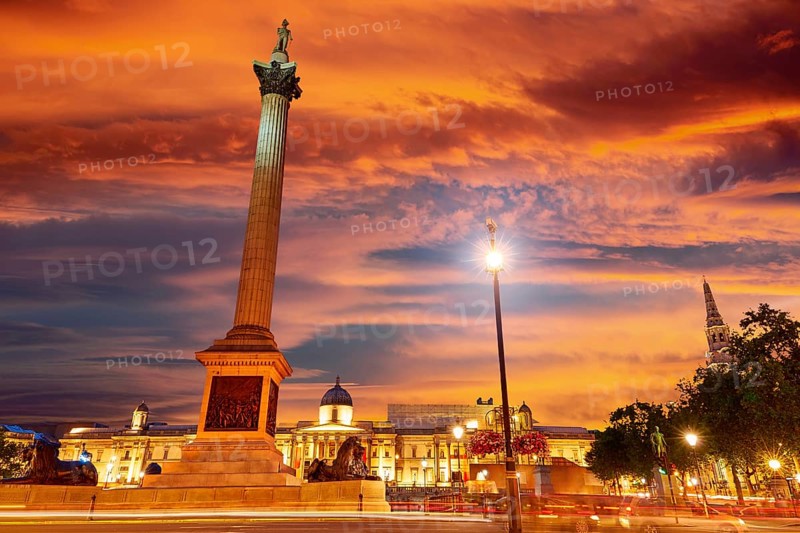 London Trafalgar Square sunset Nelson column in England
