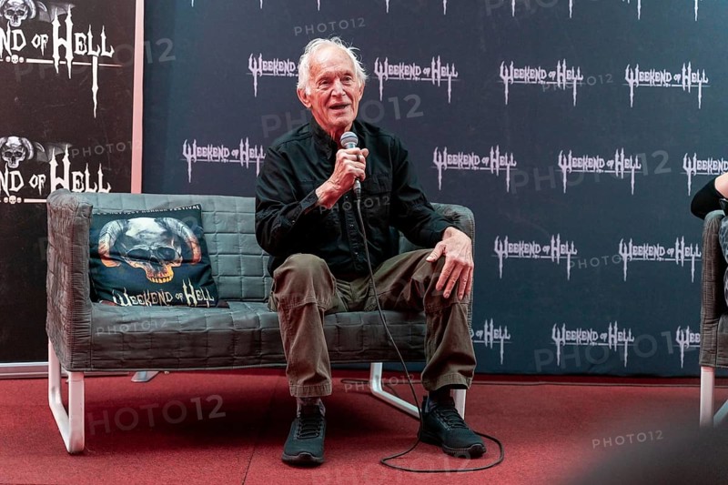 DÜSSELDORF-NEUSS, GERMANY, November 2nd 2019: Lance Henriksen (*1940, American actor, Alien, Millenium) talks about his experiences in the movie industry at Weekend of Hell 2019