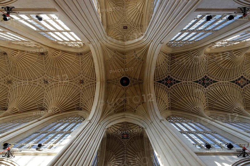 Vault in the crossing, St., Saint, Saint
