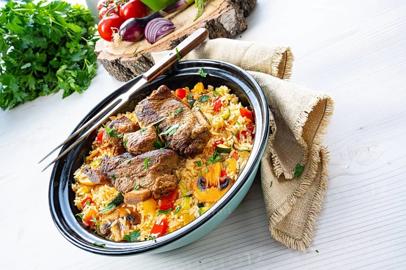 Fried rice with vegetables and meat