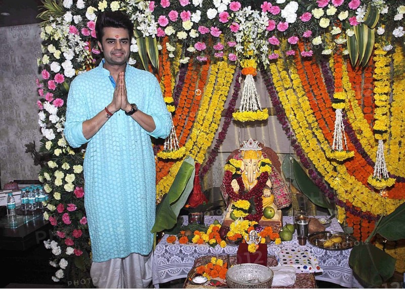 Bollywood actor Manish Paul during the Ganesh Chaturthi celebrations in Mumbai, India on September 5, 2016