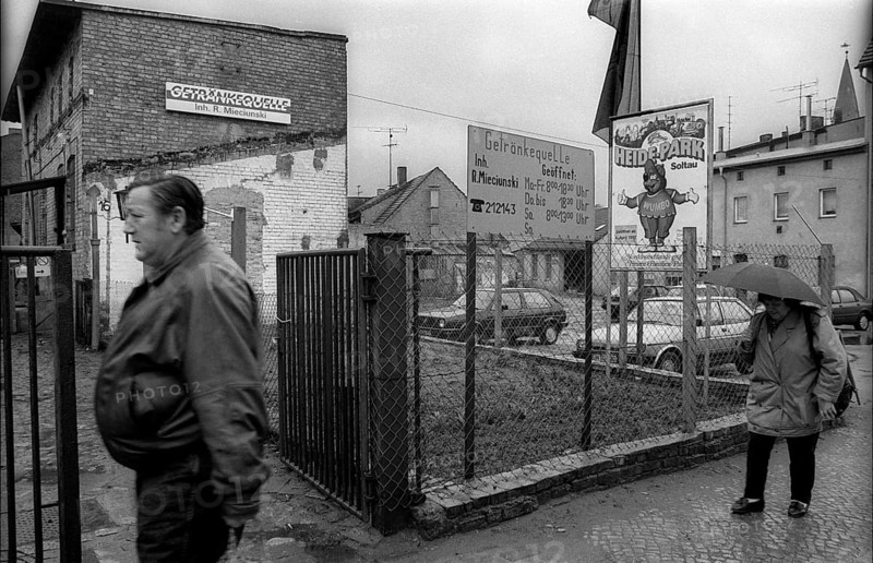 Germany, Eberswalde, 25 March 1992, beverage market, beverage source
