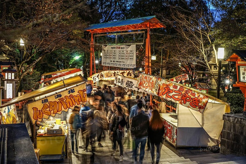 Image of the opening of the Kyoto Yasaka Shrine. Shooting Location: Kyoto