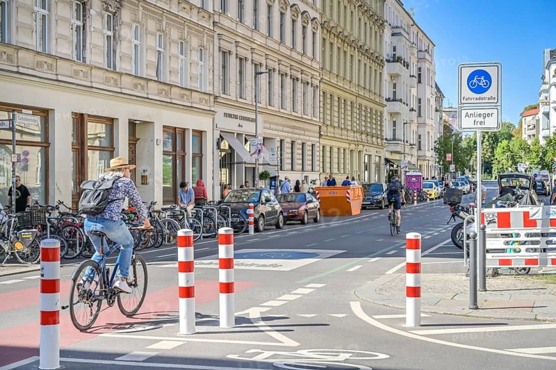 Bollards, Auguststraße bicycle lane, Tucholskystraße, Mitte, Berlin, Germany