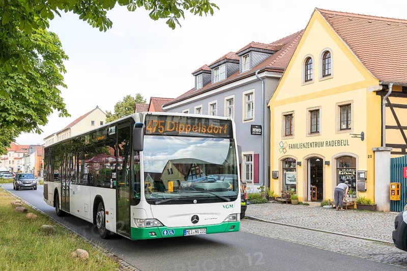 VGM bus line 475 to Dippelsdorf on the Anger of Altkötzschenbroda, Radebeul, Saxony, Germany