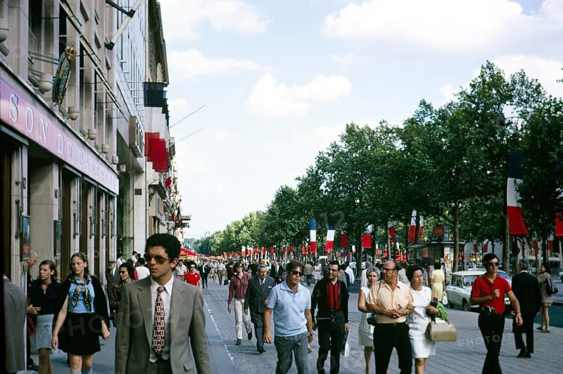 Champs Élysées, Strollers on the Champs Elysee street, Paris, France, 1970