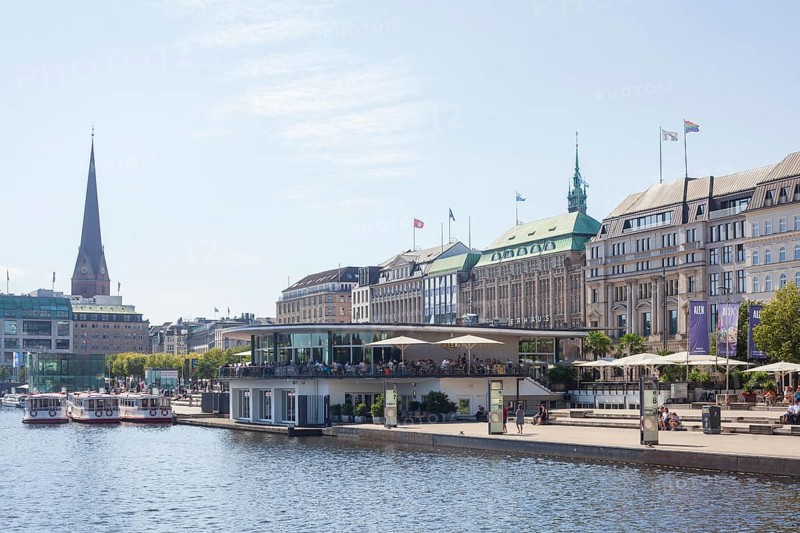 Jungfernstieg with Inner Alster Lake and gastronomy Cafe Alsterpavillon Alex, Neustadt, Hamburg, Germany