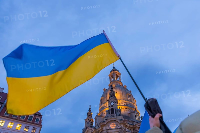 24 February marked the third anniversary of Russia's invasion of Ukraine. To mark the occasion, Ukrainian war refugees living in Dresden and their supporters demonstrated on the Neumarkt in front of the Church of Our Lady and then marched through the city centre, Dresden, Saxony, Germany