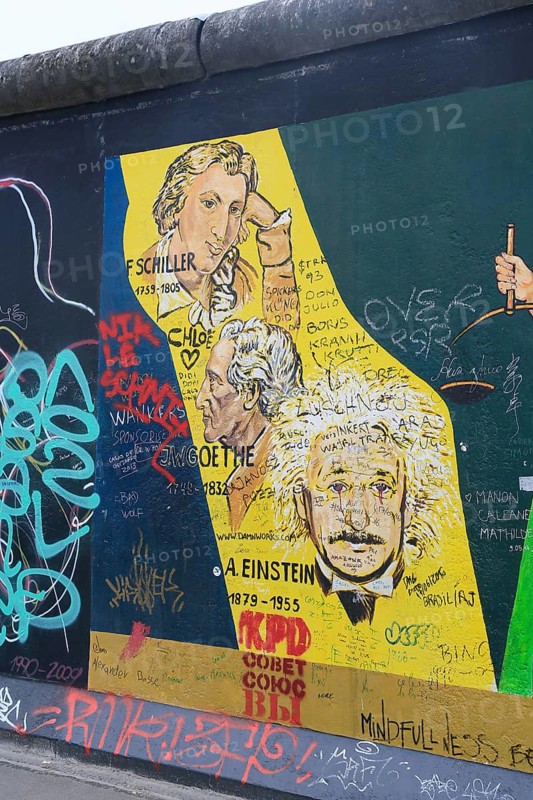 East Side Gallery, Berlin Wall, painting with Schiller, Goethe and Einstein, Mühlenstraße, Berlin-Friedrichshain, Berlin, Federal Republic of Germany