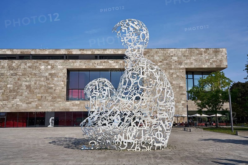 Body of Knowledge, sculpture by Jaume Plensa, Theodor W. Adorno-Platz, Westend Campus, Goethe University, Frankfurt am Main, Germany
