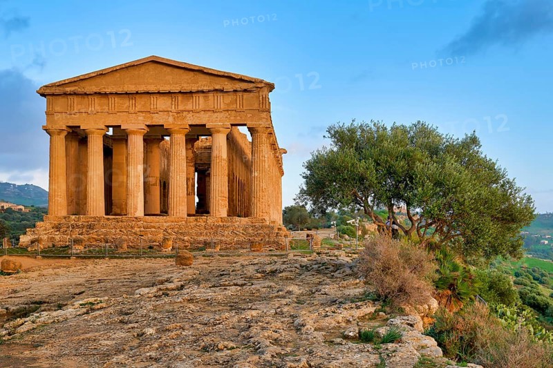 Temple of Concordia (Tempio della Concordia). Valle dei Templi (Valley of the Temples). Agrigento Sicily Italy