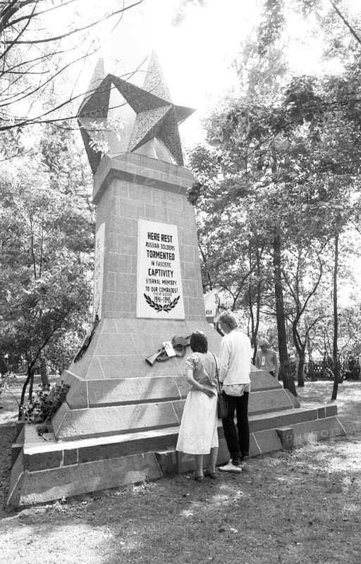 On Anti-War Day 1982, participants in the Flowers for Stukenbrock rally commemorated the victims of Nazi rule and at the same time demonstrated against the Nato Double-Track Decision, Soviet Monument, Germany
