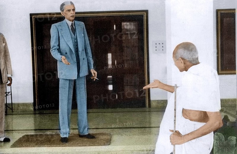 Mahatma Gandhi talking with Muhammad Ali Jinnah, Delhi, India, Asia, November 1, 1939