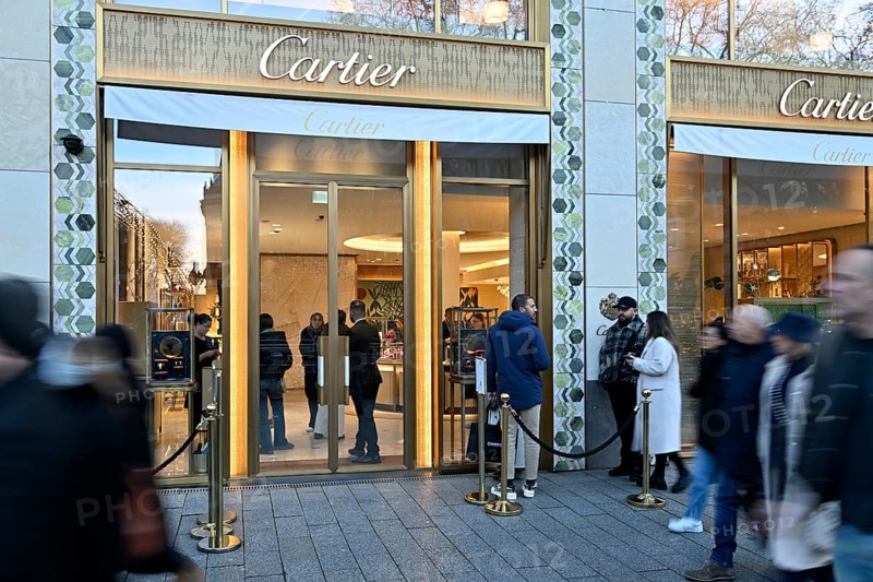 Cartier boutique on Königsallee in Düsseldorf, North Rhine-Westphalia, Germany, 29 November 2024