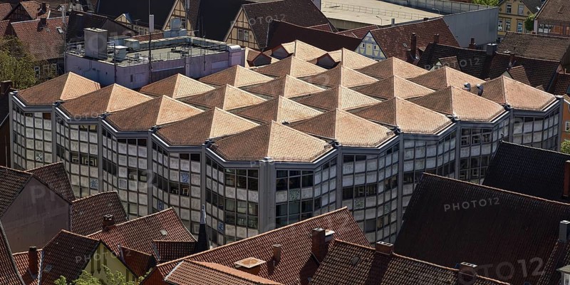 View of the roof of the Karstadt shop designed by Walter Brune and closed in 2023, Celle, Lower Saxony, Germany