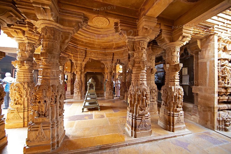 Sculptures on pillars in the Jain temple Chandraprabhu in the fortress in Jaisalmer, Rajasthan, India