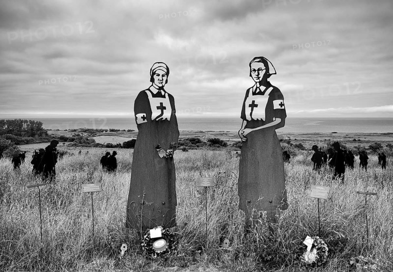Nurse Mollie Evershed and Dorothy Field, installation, Standing with Giants, honours the sacrifice of fallen British soldiers through personification, British Normandy Memorial, war memorial, black and white, Ver-sur-Mer, D-Day, Operation Overlord, Gold Beach, Normandy, Calvados, France