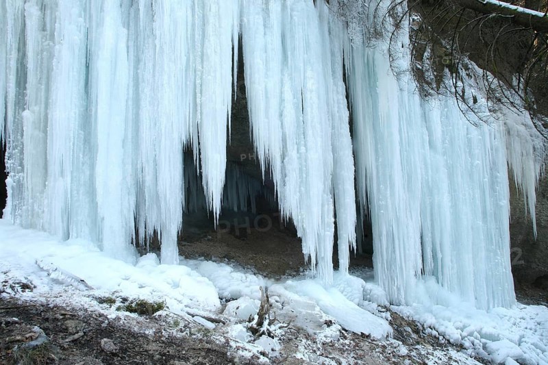 Tourist attraction, icicles in the Eistobel near Isny/Maierhöfen, Allgäu, Bavaria, Germany, Allgäu, Bavaria, Germany
