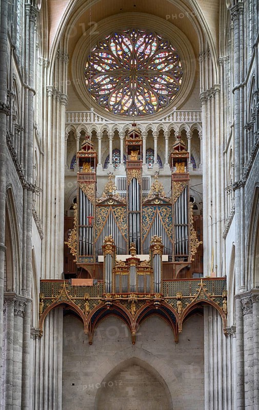Interior view, west gallery, main organ, rose window, Cathédrale Notre-Dame d'Amiens, Amiens, Somme, France