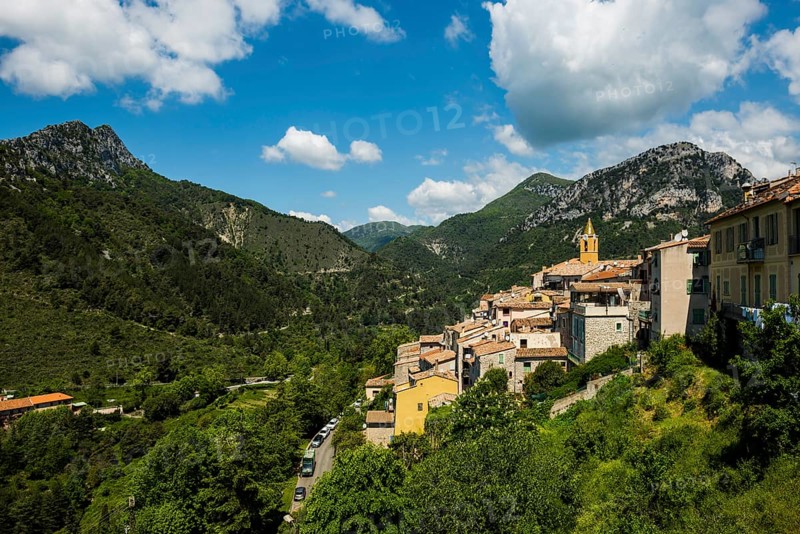 Picturesque mountain village overlooking the sea, Sainte-Agnès, near Menton, Cote d'Azur, Alpes-Maritimes, Provence-Alpes-Cote-d'Azur, South of France, France