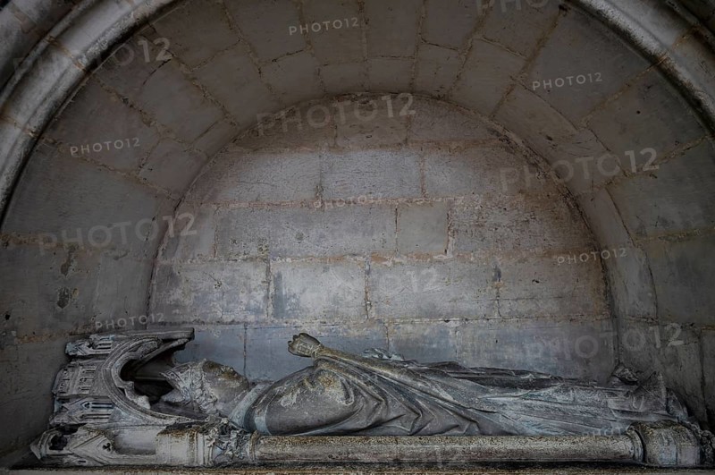 Interior view, tomb, Cathédrale Notre-Dame d'Amiens, Amiens, Somme, France