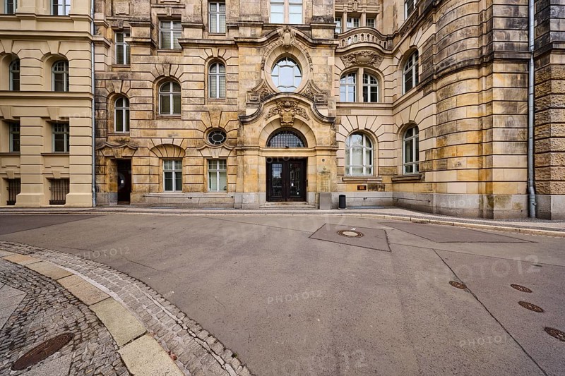 Public order office, sandstone building, city building inspector Wilhelm Berner, neo-baroque architectural style, old town, façade, window, entrance, door, diffuse light, street Bei der Hauptwache, Magdeburg, state capital, independent city, Saxony-Anhalt, Germany