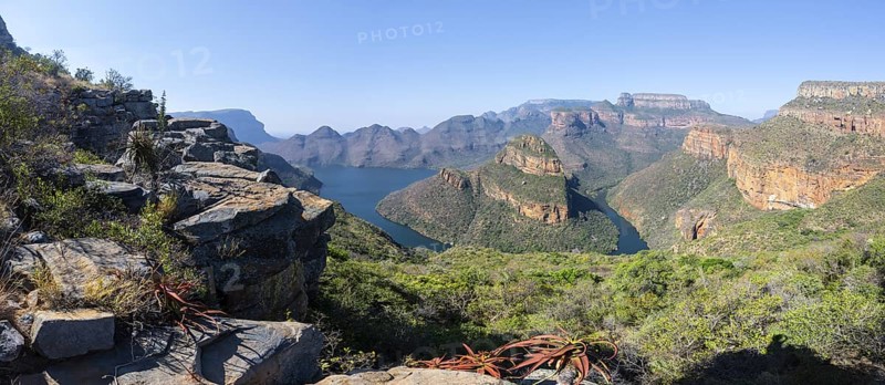 Panorama, Blyde River Canyon with Three Rondawels peak, view of canyon with Blyde River and Table Mountains, canyon landscape, Panorama Route, Mpumalanga, South Africa