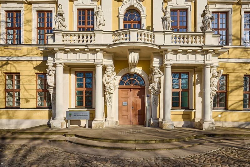 Ministry of Justice, Knautsches Palais, historical building, Baroque architectural style, facade, window, entrance area, door, staircase, evening light, Cathedral Square, Magdeburg, state capital, independent city, Saxony-Anhalt, Germany