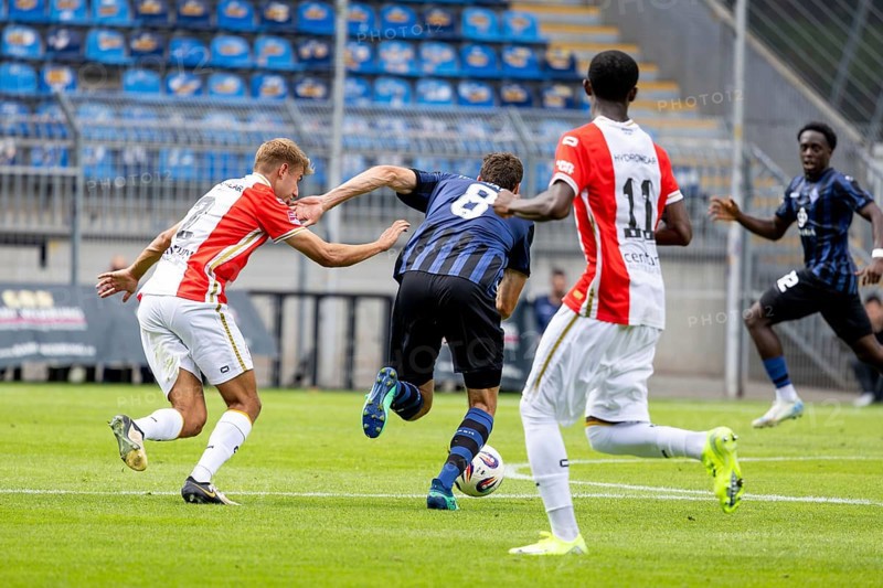 Waldhof Mannheim v FC Emmen, Netherlands (last test match in front of the start of the new season) ***Dynamic forward play by Maximilian Thalhammer (8, Mannheim)