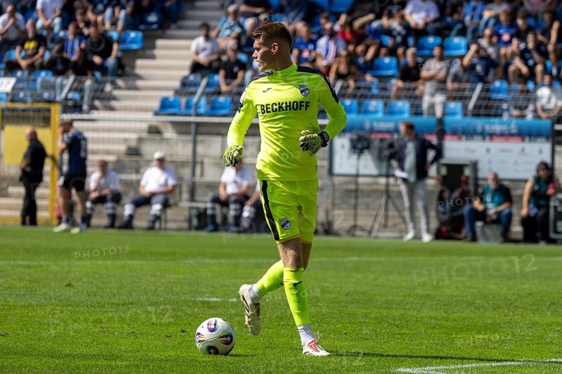 Football 3rd division, season 2025/26, matchday 1: Waldhof Mannheim vs SC Verl***Picture: Philipp Schulze (1, Verl)